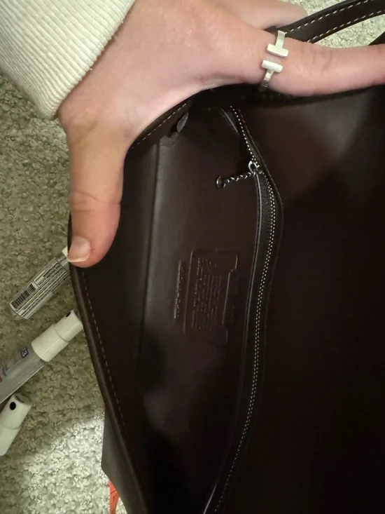 Coach Hamptons Bag in Maple - Picture 10 of 11